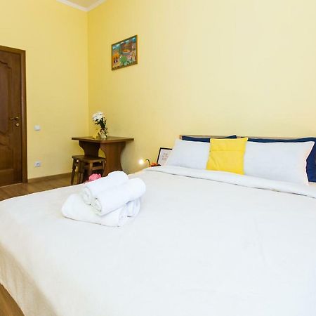 Modern 2Br Apartment In Central Lviv Eksteriør bilde