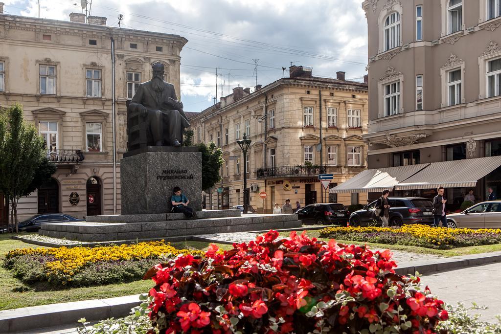 Modern 2Br Apartment In Central Lviv Eksteriør bilde