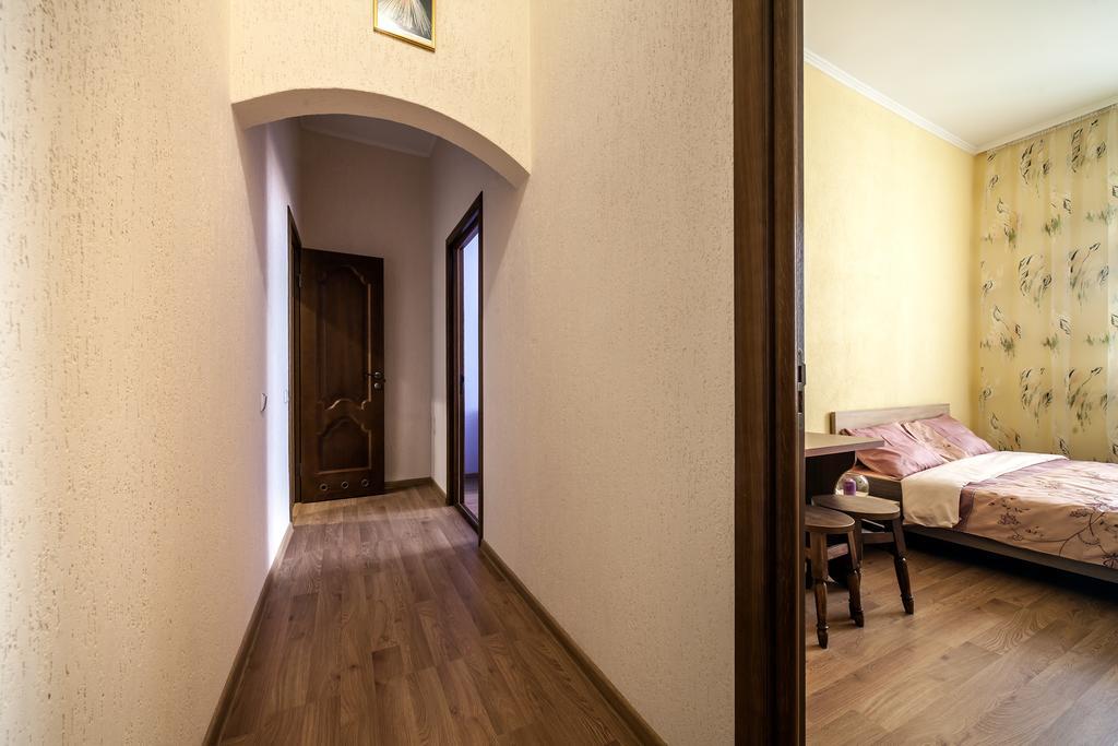 Modern 2Br Apartment In Central Lviv Eksteriør bilde