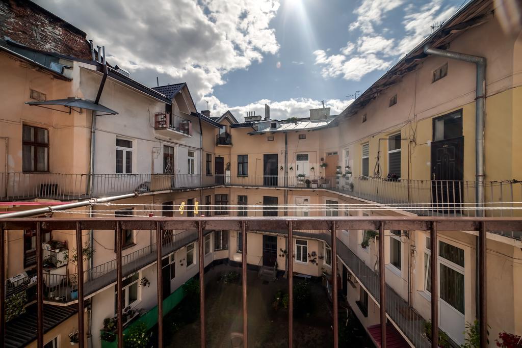 Modern 2Br Apartment In Central Lviv Eksteriør bilde
