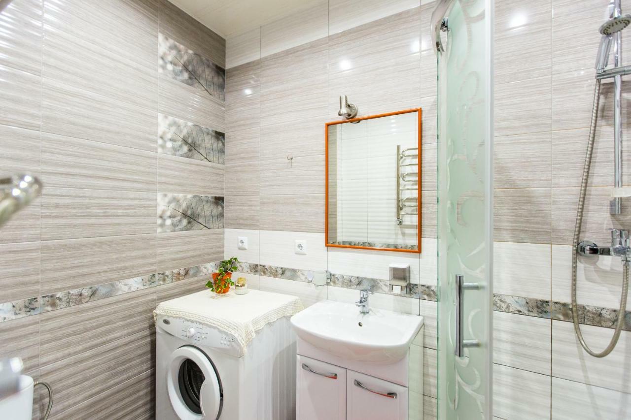 Modern 2Br Apartment In Central Lviv Eksteriør bilde